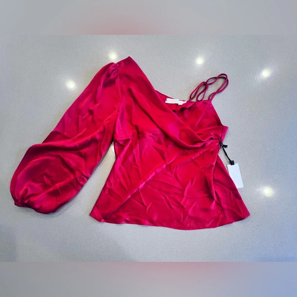 NWT Astr Jenah One-Shoulder Satin Top Adjustable Straps Sz Large - Picture 11 of 13